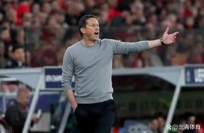“星辰大海”青年演员何与：演员之路，道阻且长 2022-12-21 “大家好，我是沈腾，我推荐的演员是何与，他认真塑造每一个角色，脚踏实地，同时他也充满了新时代的少年志气，希望他能够在演员之路越走越宽、越走越好。