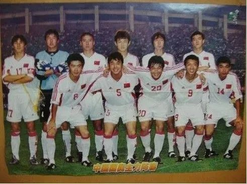 近日，影片主创李晨、郑恺、陈意涵变身大白登上某综艺节目，“奔跑”男神一秒变最萌大白，其中李晨、郑恺更是现场教观众做起“大白操”，并亲身师范分解动作，萌哒哒暖化 李晨与母亲包饺子迎冬至 晨妈很慈祥笑容超暖 2016-12-21 ​2月21日下午，李晨工作室更博晒出李晨与妈妈齐包饺子的温馨合照，称：“李晨和晨妈祝福大家冬至安康，平安喜乐~”照片里李晨妈妈神采奕奕，笑容灿烂，李晨依偎身旁，充满爱意，不禁让网友高呼：“真是超暖 范冰冰李冰冰慈善夜争艳 姚晨亮相身材恢复神速 2013-10-11 10月10日晚，芭莎明星慈善夜在北京举行，众明星盛装出席，为慈善事业尽力。